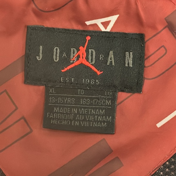 Air Jordan full zip boy’s Jacket XLarge - Picture 5 of 5